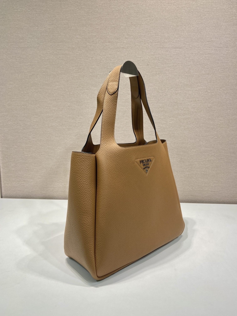 Pra*a bucket bags